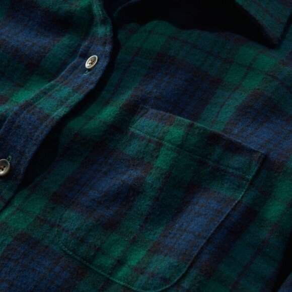 L.L. Bean Women's Scotch Plaid Flannel Shirt – Black Watch – US Small Tall - Picture 2 of 6